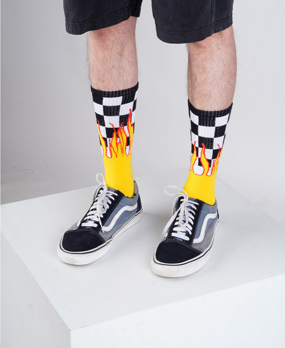 CHECK FLAMES SOCKS